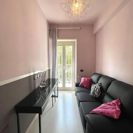 Cipro Pink House Lägenhet *