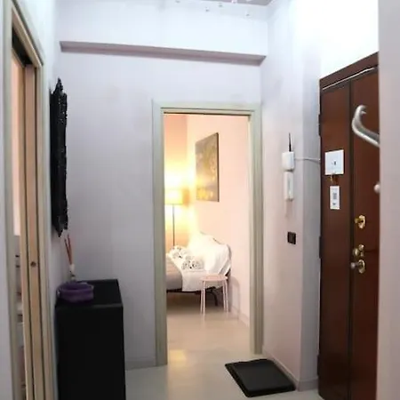 Cipro Pink House * Rom