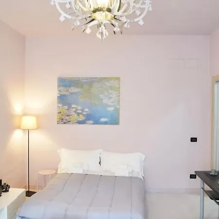 Cipro Pink House *